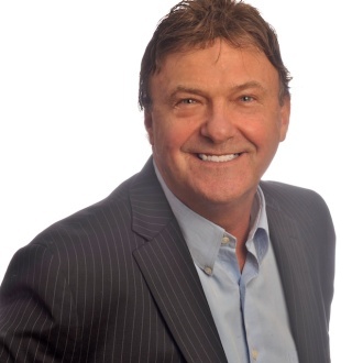 Stewart J Lowe