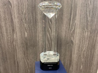 RE/MAX Diamond award for sales 2019