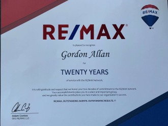 RE/MAX 20 Year Award