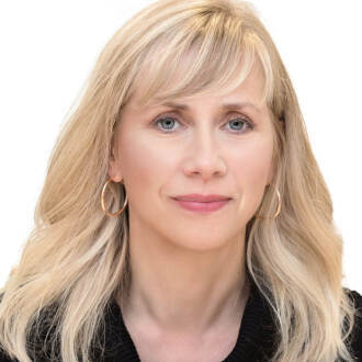 Cynthia Hollohan