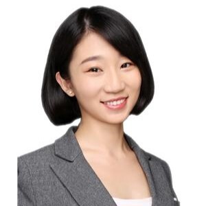 STEPHANIE LI